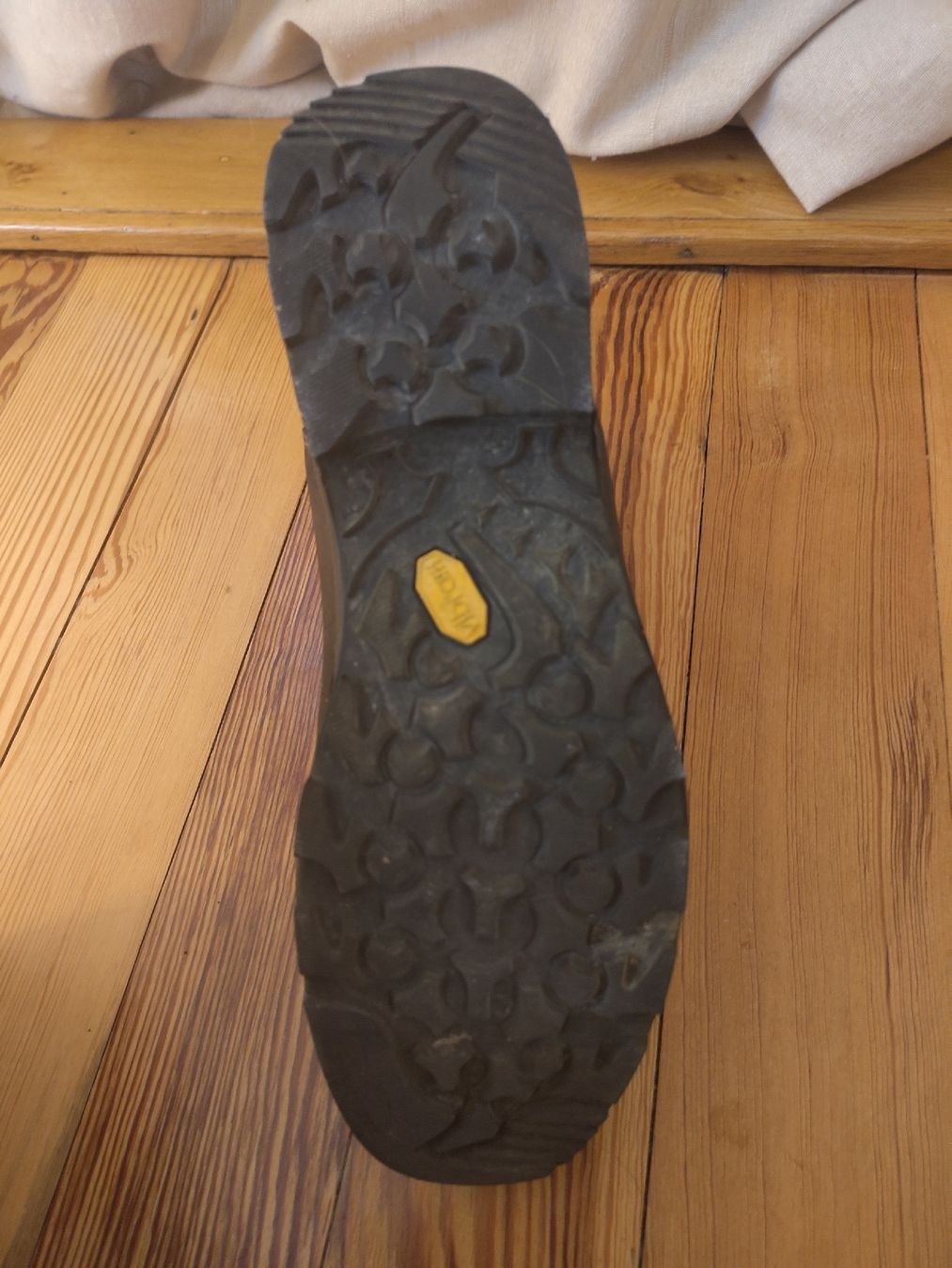 Lowa Chaussures femmes: Lowa Wanderschuhe Gr 9.5 (40.5) – D'occasion à Basel par sa.me.2012 4