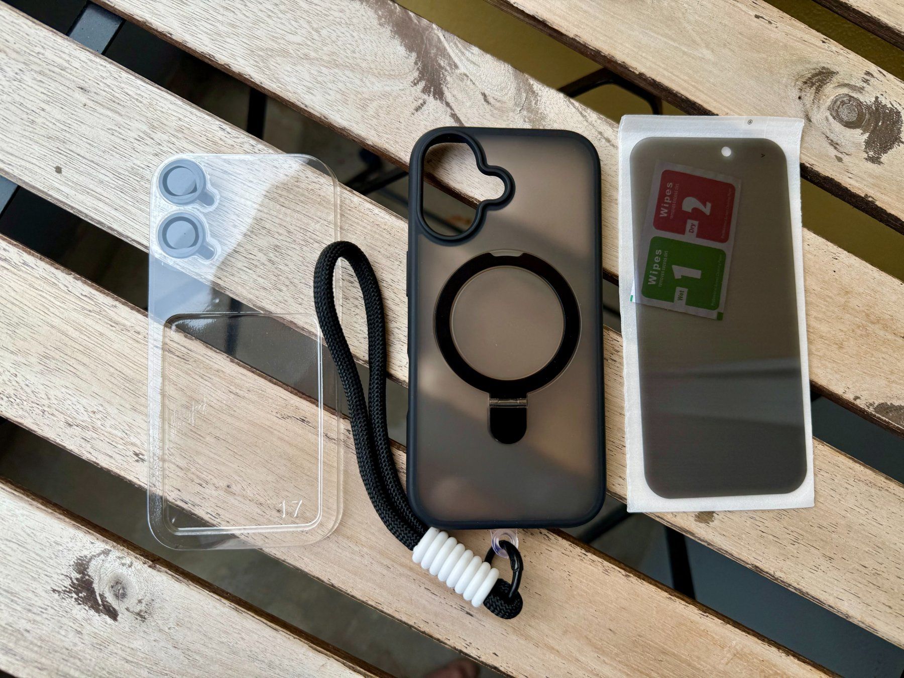 Apple Cover & Protezioni schermo: Coque iPhone 17 Noire | MagSafe, Protection Objectifs – Nuovo e nell'imballaggio originale da Thônex venduto da BrYu 1