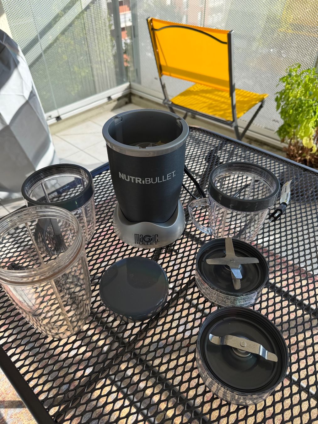 Nutribullet Elettrodomestici da cucina: NutriBullet mixer – Usato da Villars-sur-Glane venduto da Dam0