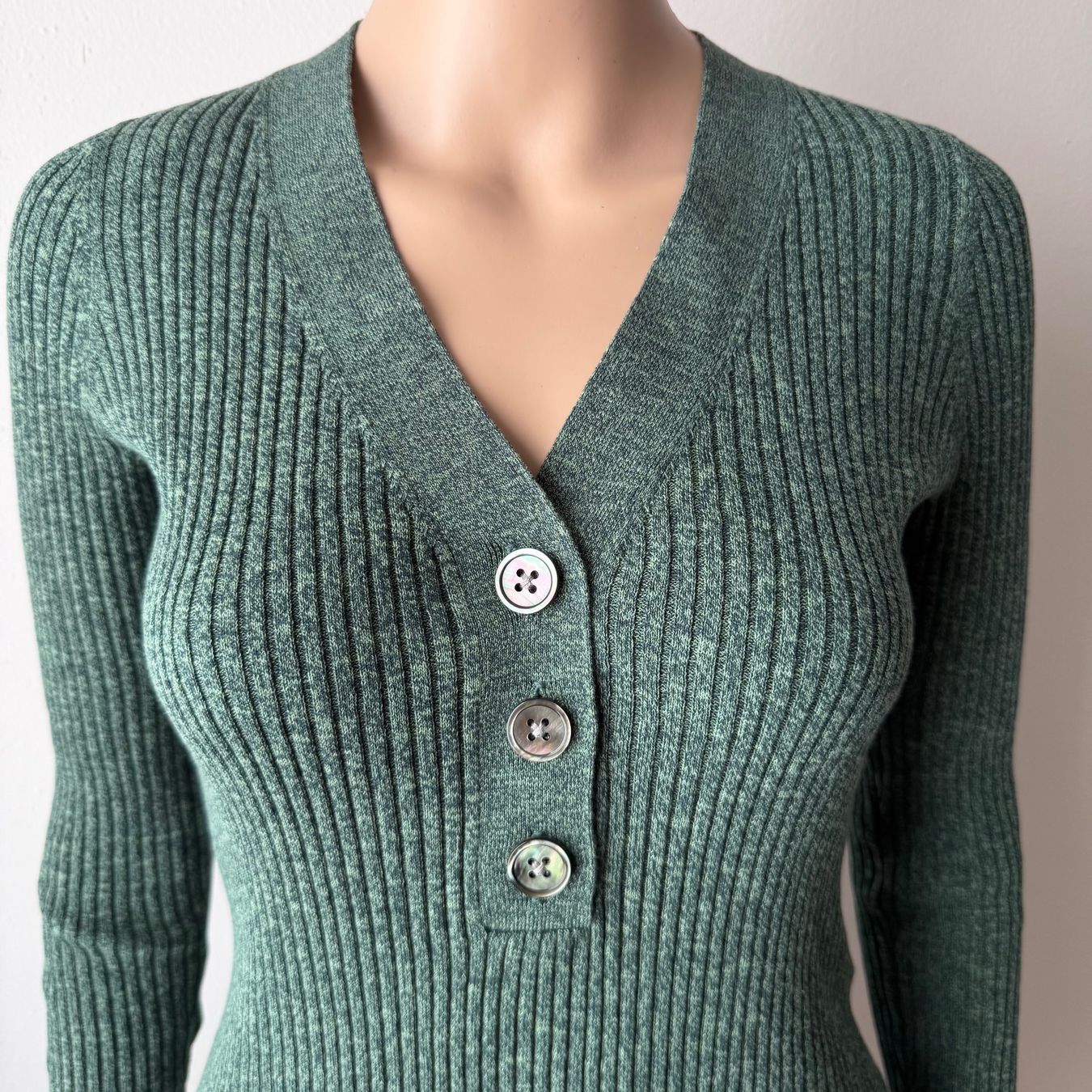 Vanessa Bruno Pullover & Sweatshirts: neuer VANESSA BRUNO Pullover 💚 – Neu und originalverpackt aus Zürich von ClosetQueen 1