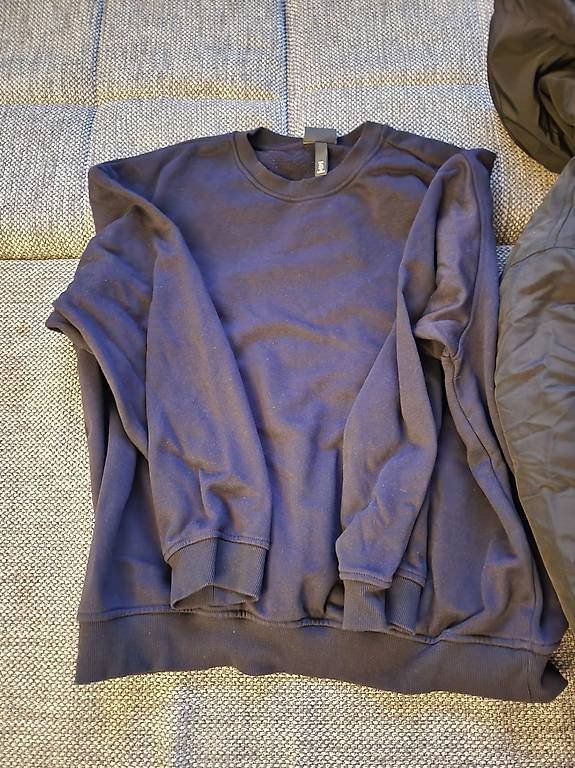 Pullover & Sweatshirts: Pullover und Jacke – Gebraucht aus St. Gallen von wri_m9b2 2