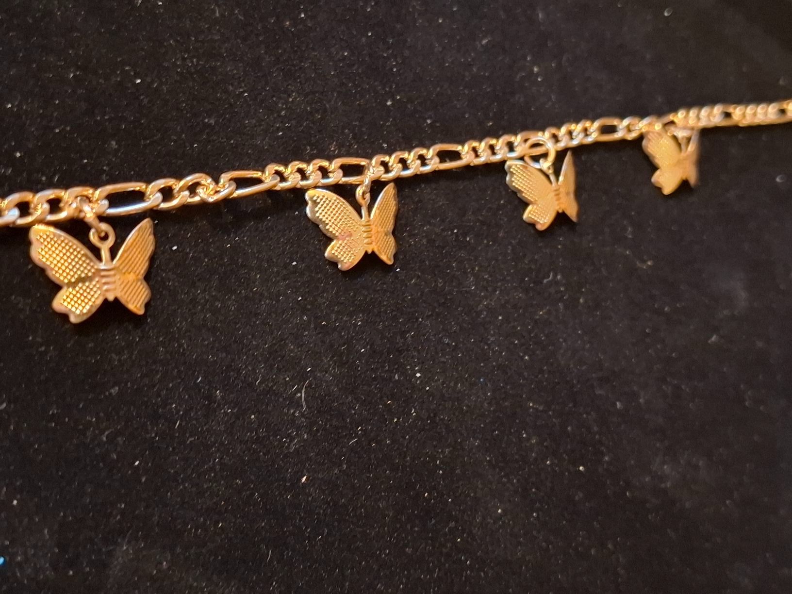 Bracciali & Braccialetti: Braccialetto placcato oro farfalle – Nuovo (secondo la descrizione) da Motto Blenio venduto da Vigio 1
