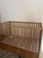 Babybett aus Holz