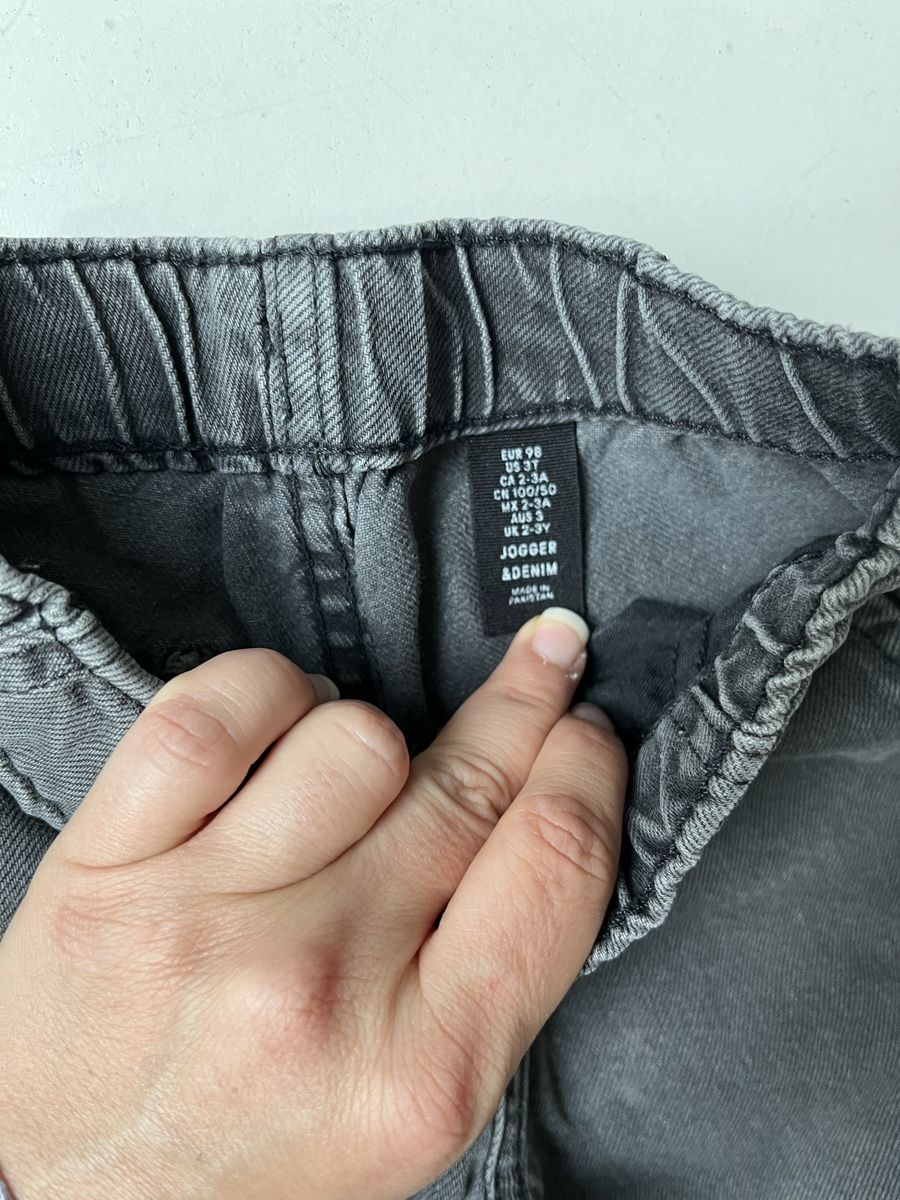H&M Pantaloni: 2 Pants - H&M, size 98-104 – Usato da Zürich venduto da Agave_Sue 3