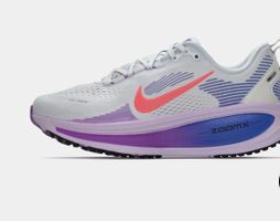 Nike ZoomX Laufschuhe Damen Grösse 40.5