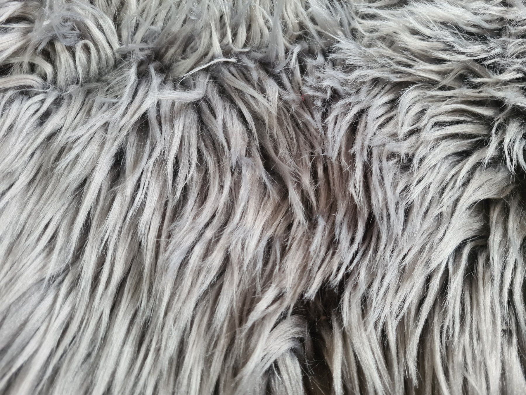 Teppiche: NEW fake fur 50x80cm grey – Neu (gemäss Beschreibung) aus Zürich von monadiederich 1