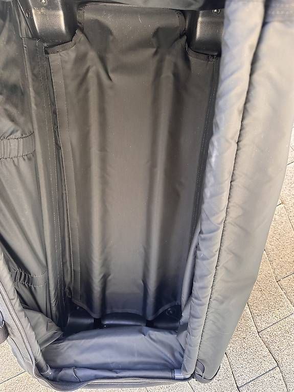 Taschen: Hochwertige Tumi Reisetasche mit Rollen – Gebraucht aus Schönholzerswilen von lin_js9w 2