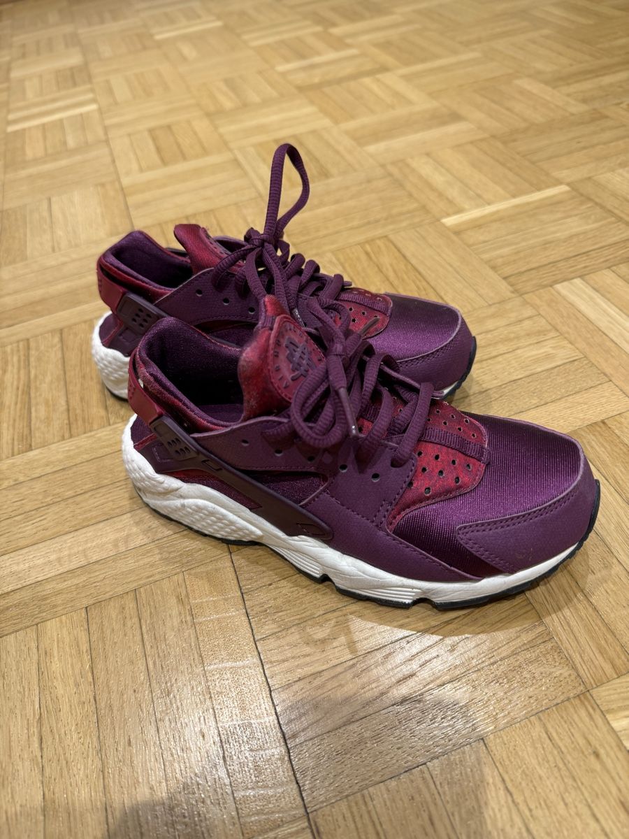 Nike Scarpe da uomo: Nike Huarache Sneakers – Usato da Zürich venduto da ca88