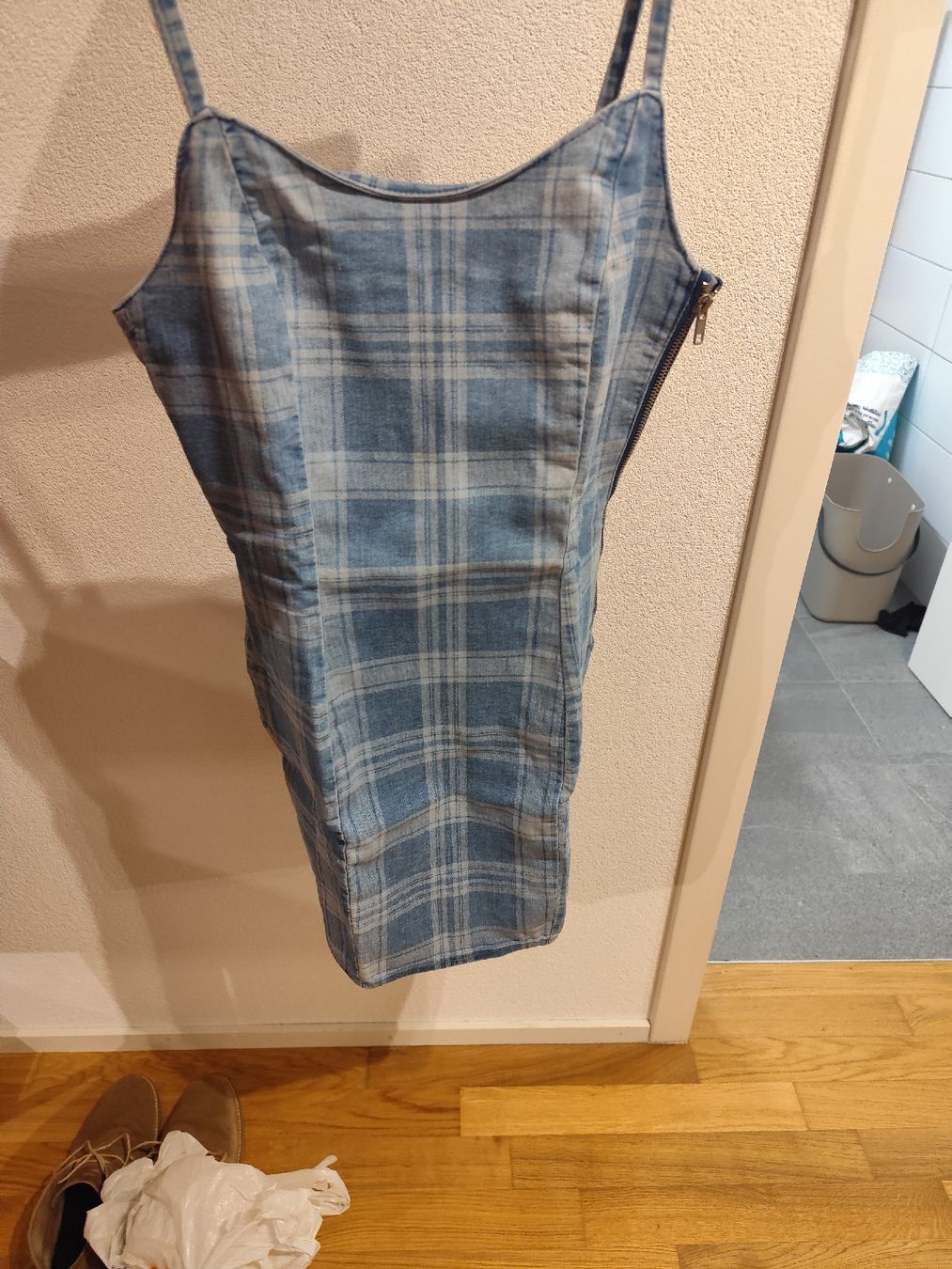 H&M Vestiti: Robe à carreaux bleus, equivalent S – Usato da Neuchâtel venduto da pie_8t6p 1