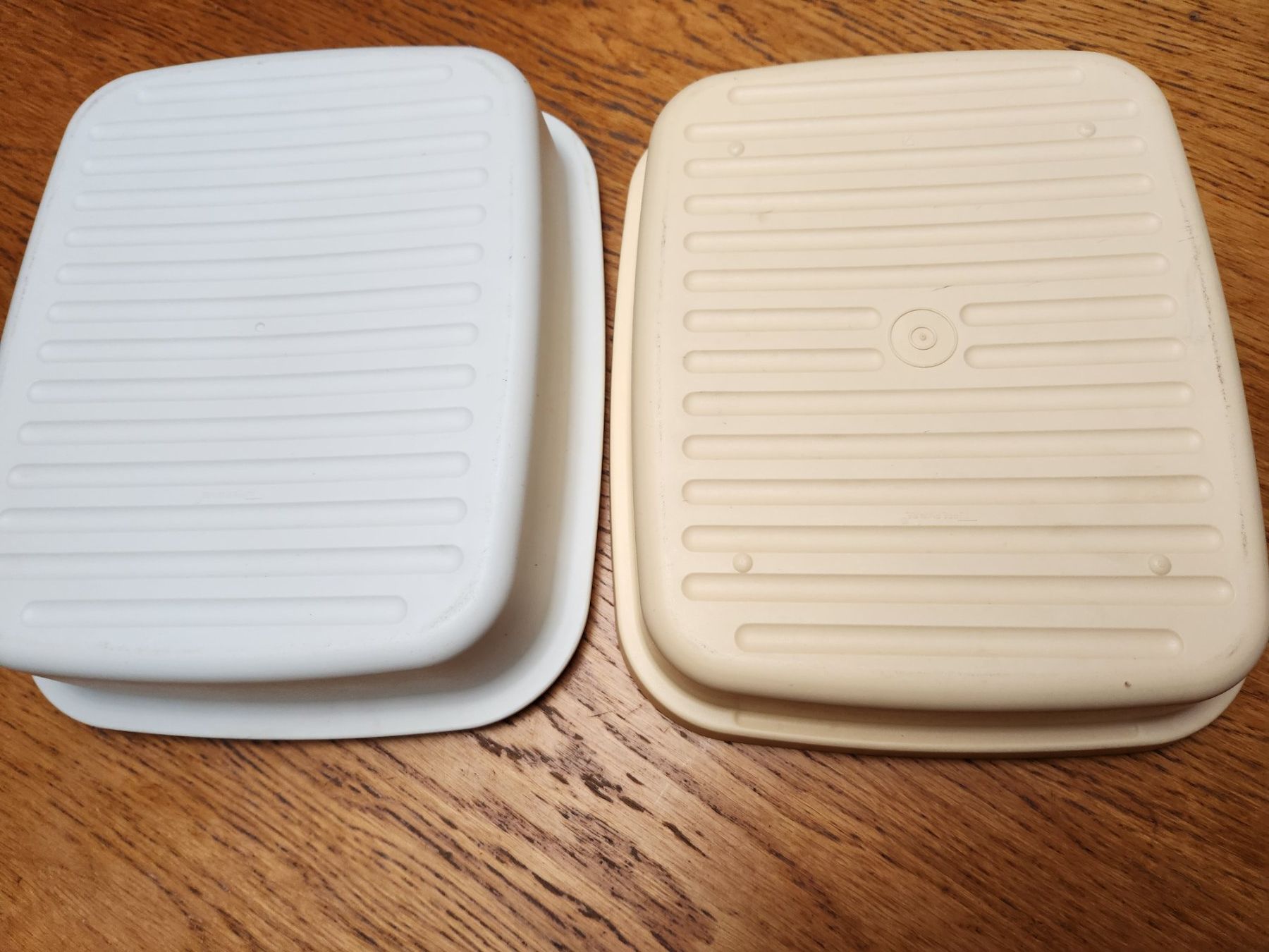 Tupperware Contenitori & Simili: grosser Behälter von Tupperware für Käse Brot oder Gemüse – Usato da Gstaad venduto da Meiel2020 3