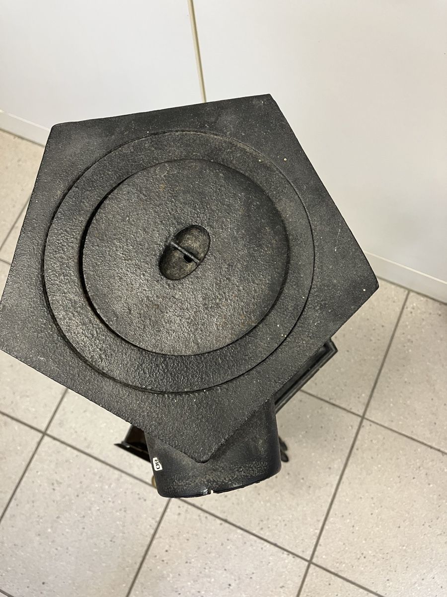 Altri mobili d'antiquariato: Antiker Kanonenofen  – Usato da Reiden venduto da Juda65 3