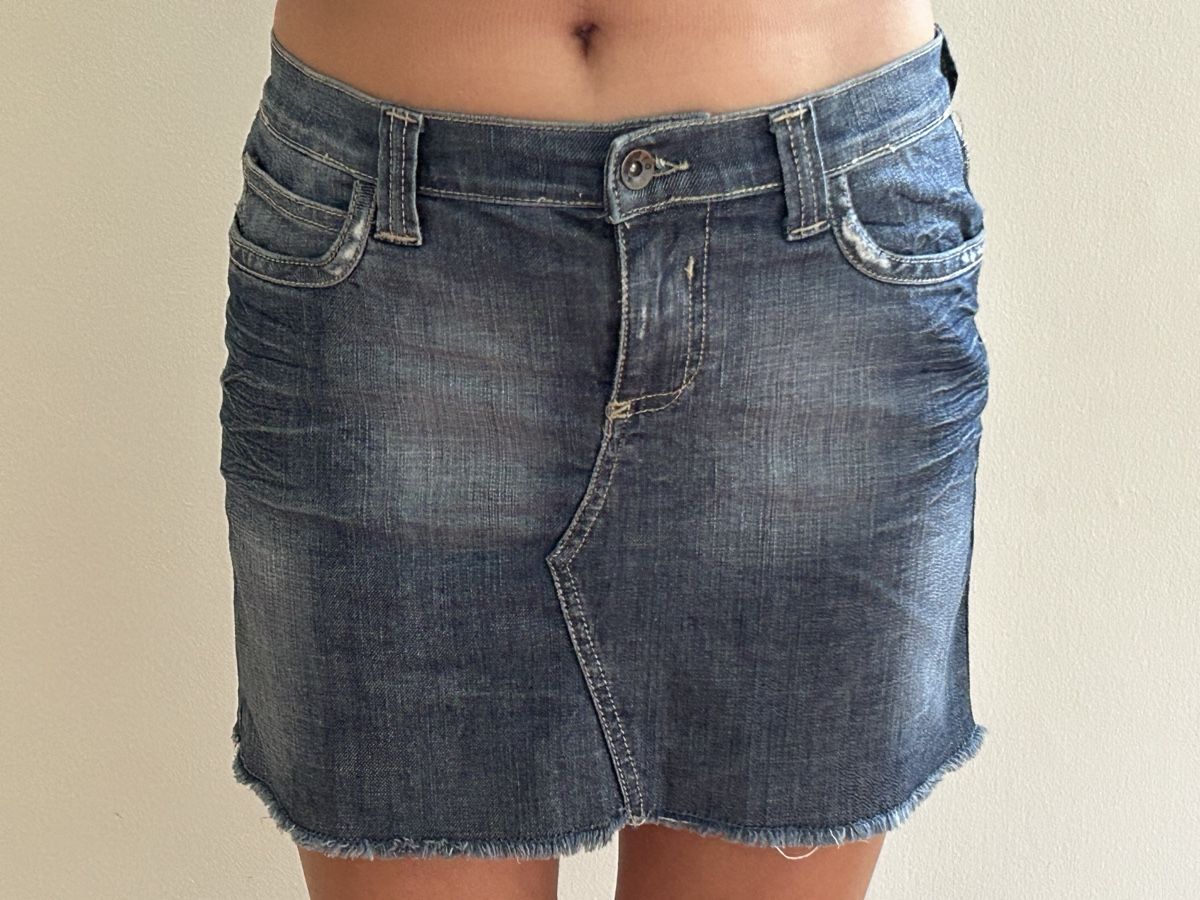 Sandro Gonne: Jeans Mini von Sandro (Paris) – Usato da Wettingen venduto da frenzybaden