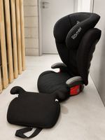 2x Kindersitze: 1x Britax Römer "KID plus" & 1x Sitzerhöhung