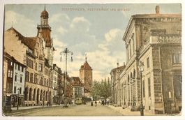 AK: Schaffhausen, Postgebäude und Bahnhof um 1920