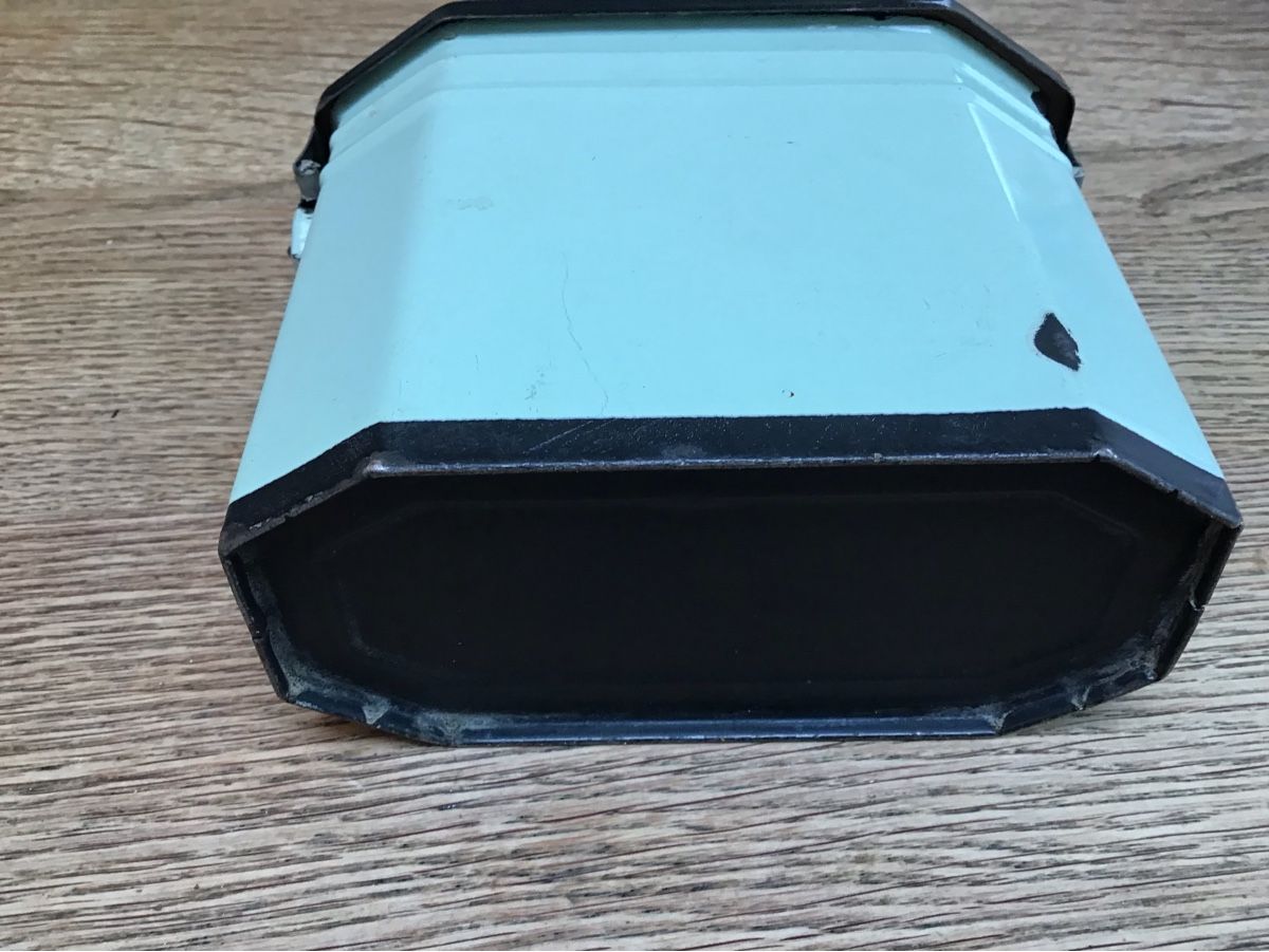 Contenitori & Simili: Lunchbox aus Metall emailliert – Usato da Rodersdorf venduto da trueegg 2
