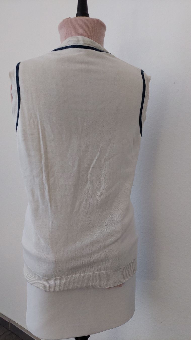 Gilet & Giacche senza maniche: Sportlicher Pullunder, Weiss mit marineblauem V-Ausschnitt – Usato da Gwatt (Thun) venduto da Letzte-Chance 3