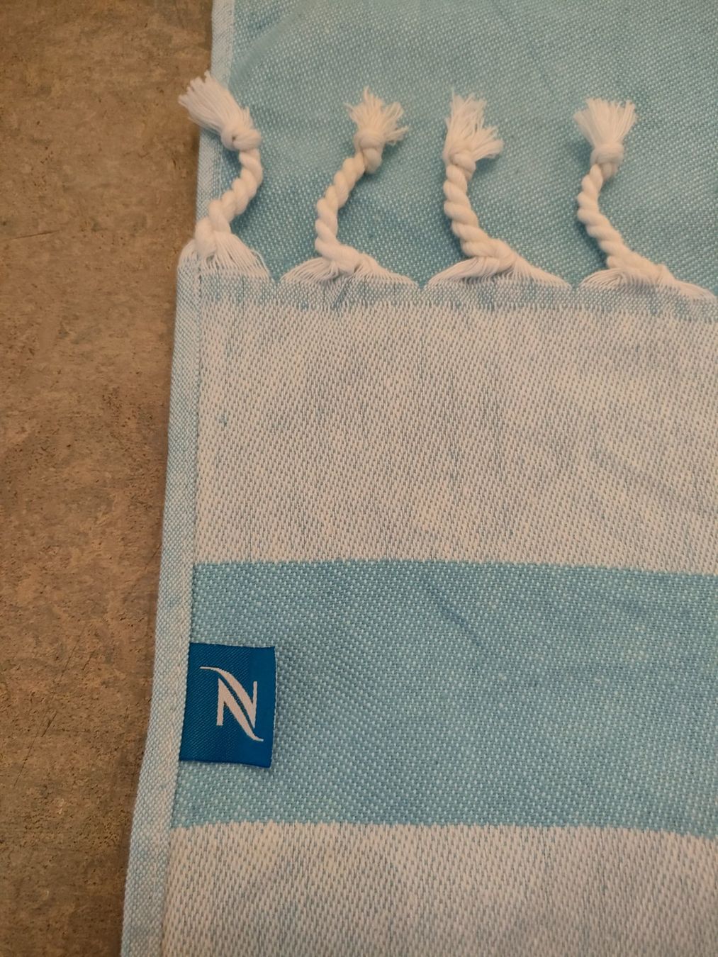 Serviettes de bain: Wunderschönes Nespresso Tuch neu – Neuf avec emballage d'origine à Dietikon par MJ_Sporting 5