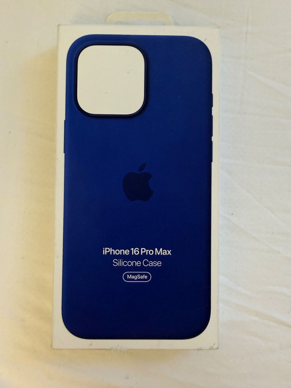 Apple Covers & Schutzfolien: iPhone 16 Pro Max Silicone Hülle Original Apple – Neu und originalverpackt aus Berikon von andreastreuli