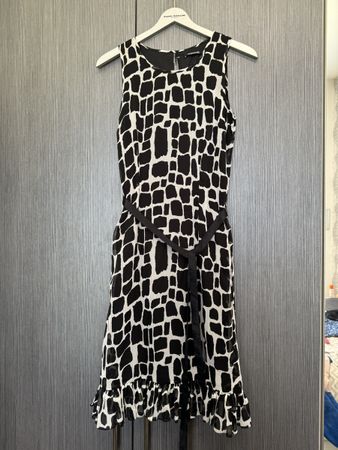 Sommerkleid VOTREMODE Gr. 38 schwarz weiss Muster