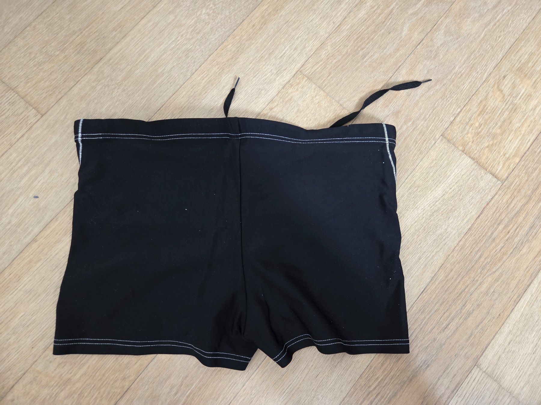 Arena Costumi da bagno: Short de bain Arena noir, Taille 36 – Usato da Carouge GE venduto da Franllo 1