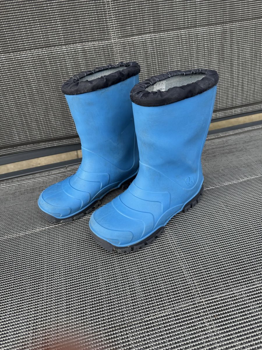 Scarpe per ragazzi: Kinder Gummistiefel blau Grösse 30 – Nuovo (secondo la descrizione) da Oberengstringen venduto da lor_8y27 1