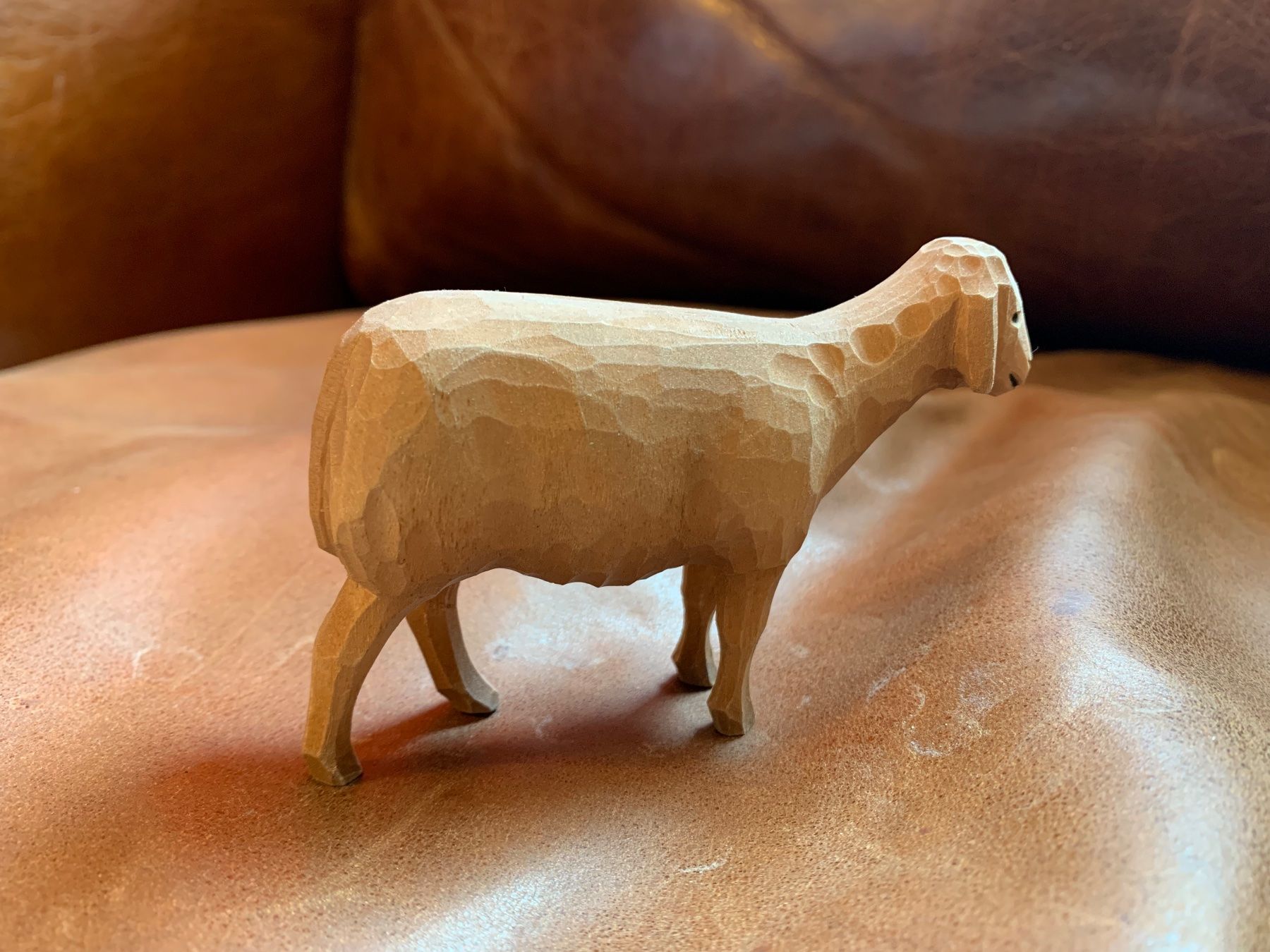 Statuette: Huggler Brienz, stehendes Schaf, Holz, Krippenfigur – Usato da Kloten venduto da petrol5555 1