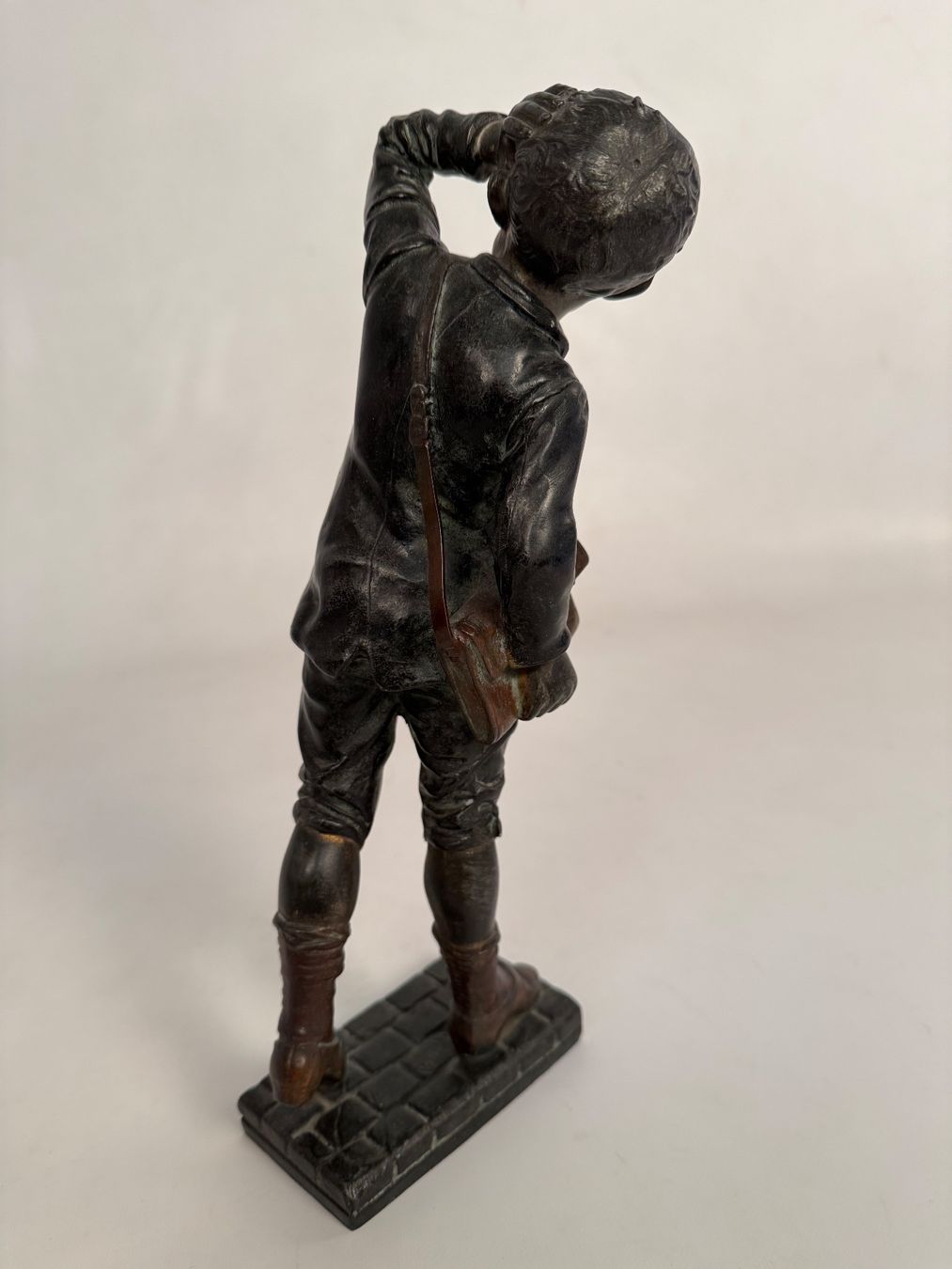 Statuette: Antike signierte Figur E. Bouret auf Marmorsockel – Usato da Itingen venduto da uhu777 3