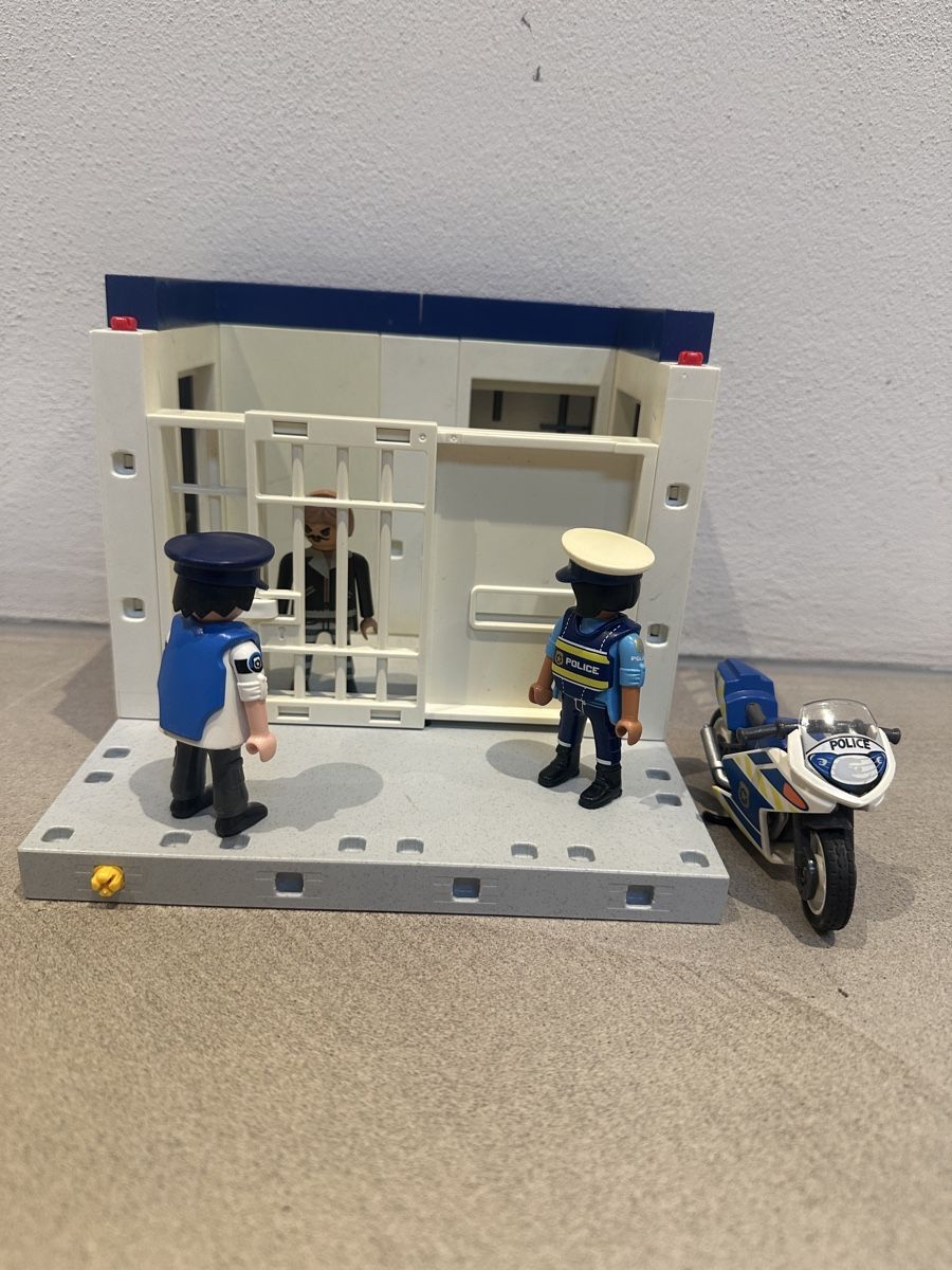 Playmobil Spielzeuge: Playmobil polizei – Gebraucht aus Frutigen von Huga1718 3