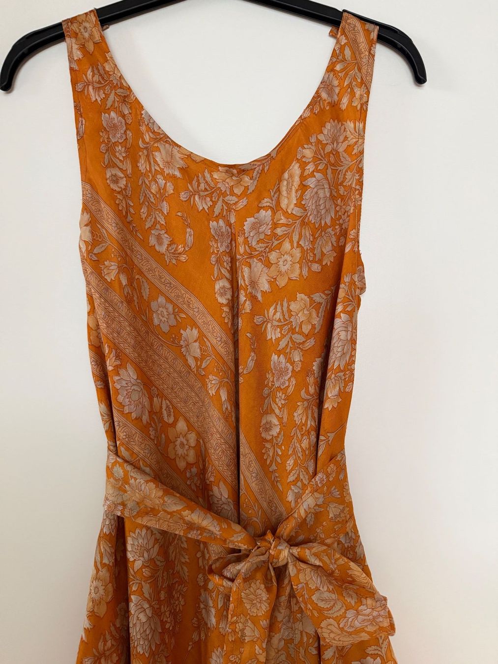 Vestiti: Wunderschönes seidenes Midikleid mit Blumenmuster, Grösse M – Usato da Uster venduto da Koralle6 1