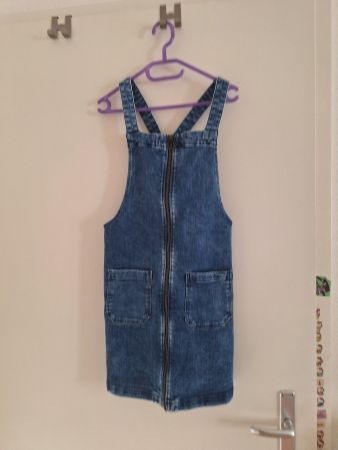 Denimkleid Latzkleid Grösse 152 WIE NEU