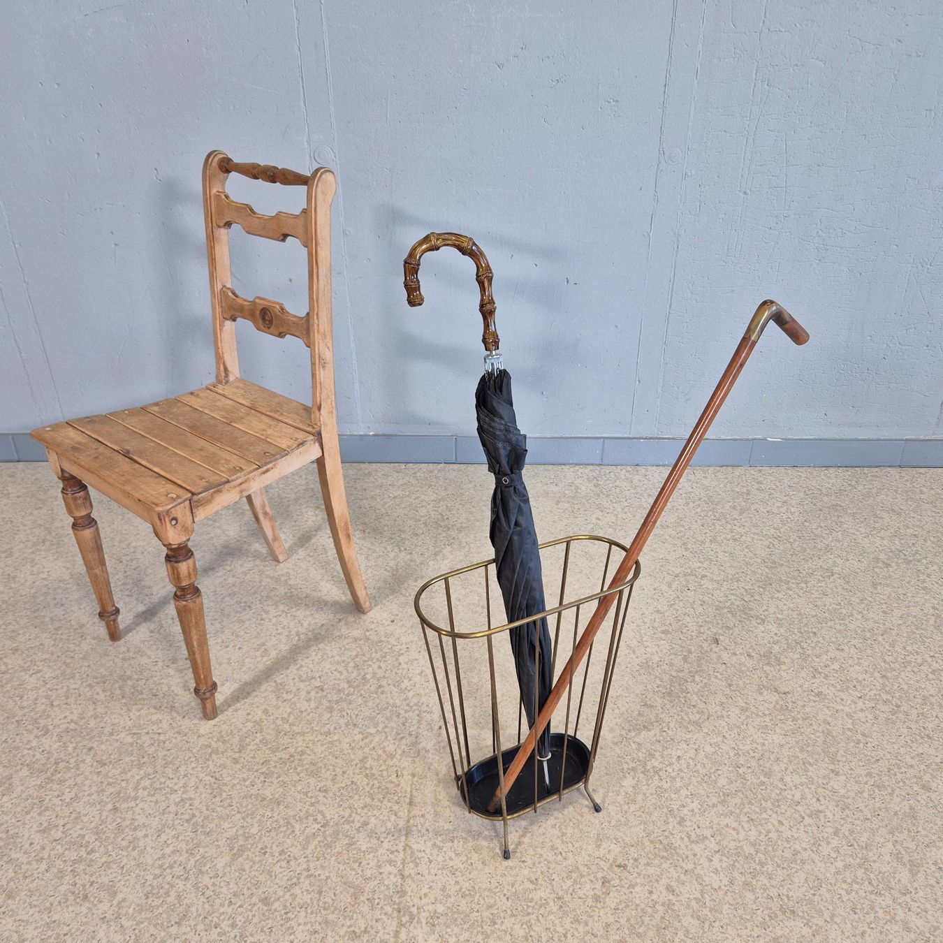 Altri mobili per ufficio: Mid Century Umbrella Stand, Schirmständer Messing – Usato da Nottwil venduto da Wondewa-Shop 3