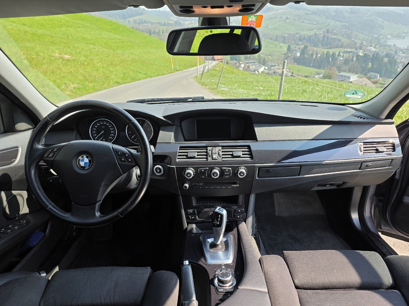 BMW Autos: Bmw 525i Turing Steptronic – Gebraucht aus Oetwil am See von Huk_6w86 7