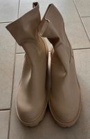 Stradivarius - Chelsea-Stiefel in Ecru mit dicker Sohle und