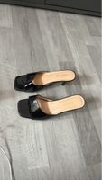 Elegante schwarze Lack Pantoletten, Grösse 38, Sommer Sale