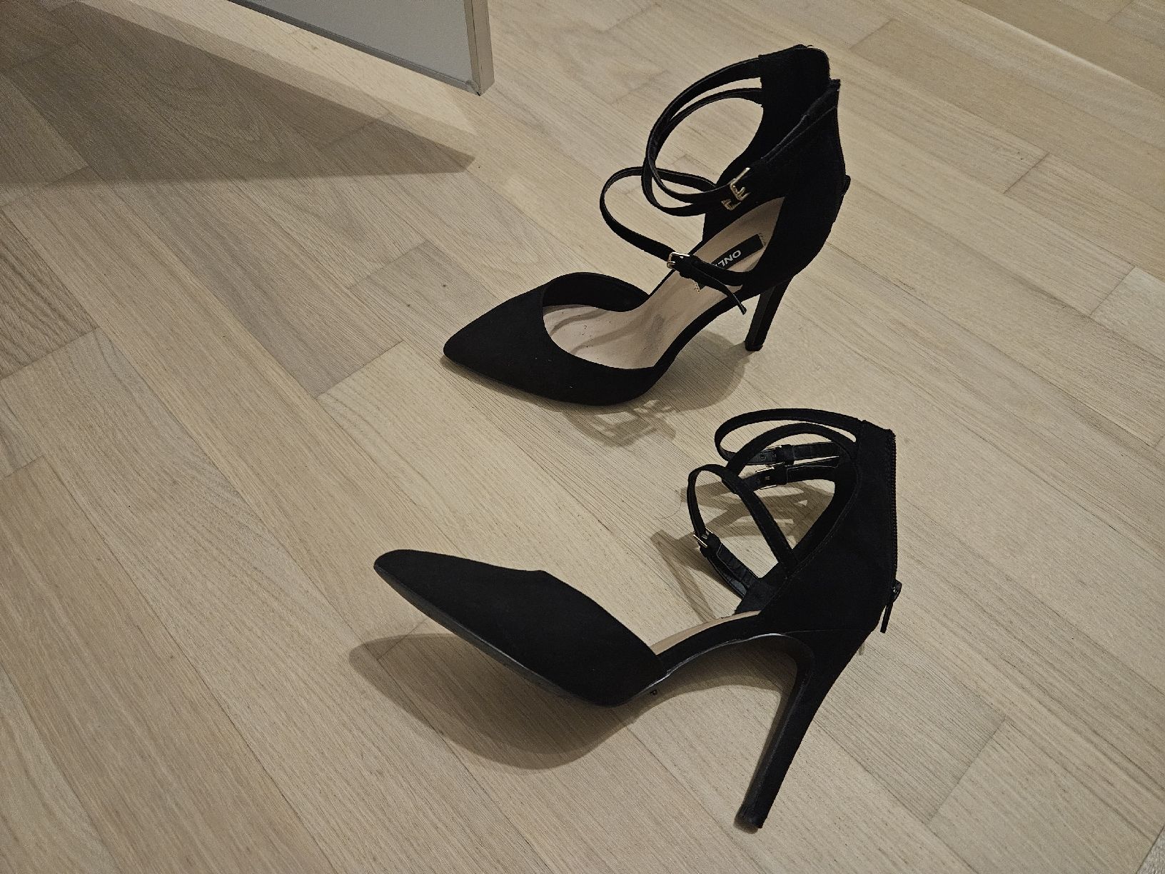 Only Damenschuhe: Schuhe mit Absatz. – Gebraucht aus Kriens von noe_5hkf 1