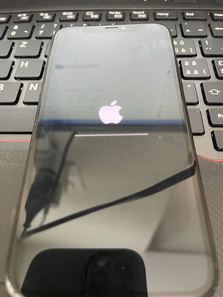 Apple Portables: IPhone 11 Pro 256gb  – Défectueux à Biel/Bienne par ham_wf9n 2