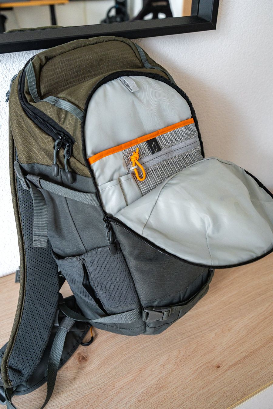 Lowepro Rucksäcke: Lowepro Flipside Trek BP 350AW – Gebraucht aus Rickenbach b. Wil von mfrei103 5