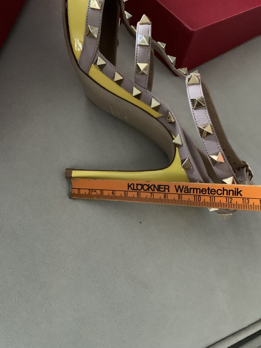 Valentino Scarpe da donna: Valentino Garavani schuhe – Usato da Bergdietikon venduto da zor_856j 5