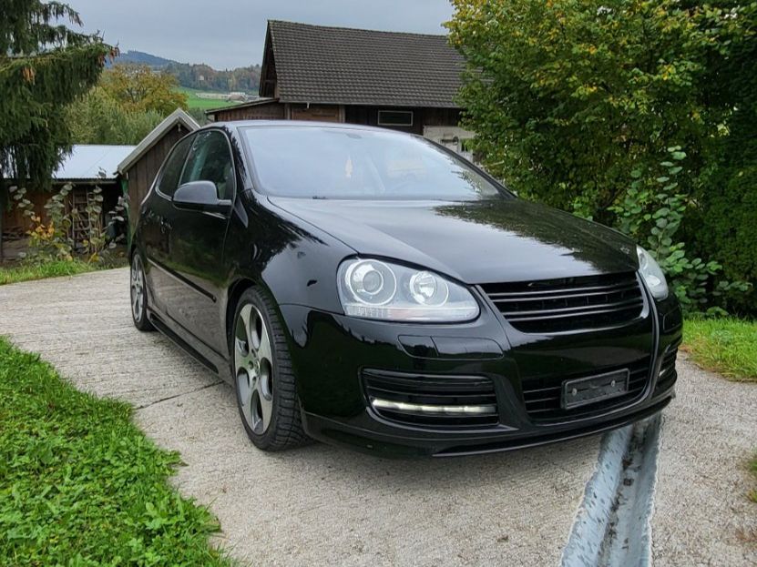 VW Autos: Golf 5 GTi – D'occasion à Bazenheid par -Nebelschleier-