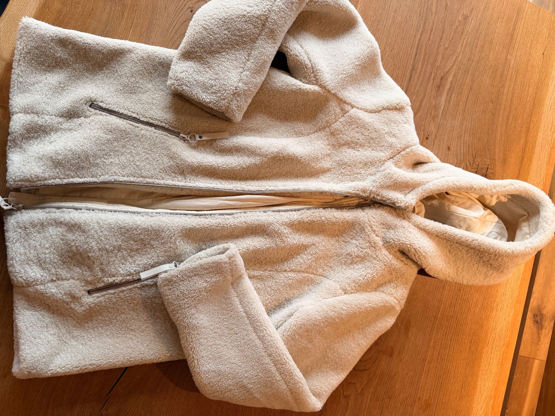 Giacche: Teddy Jacke Multiblu beige Grösse 36 gebraucht – Usato da Seftigen venduto da Lalelu80