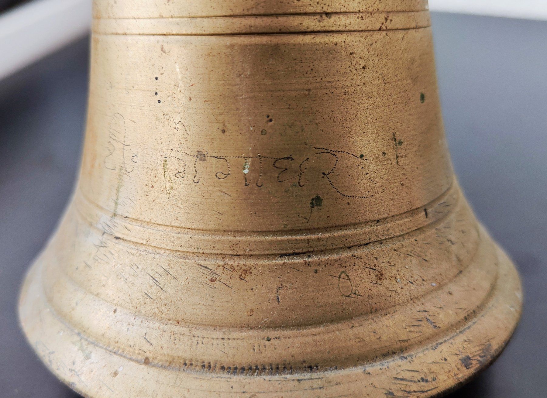 Campanacci mucche: Alte Schiffsglocke – Usato da Lenzburg venduto da Dani_Lenzburg 1