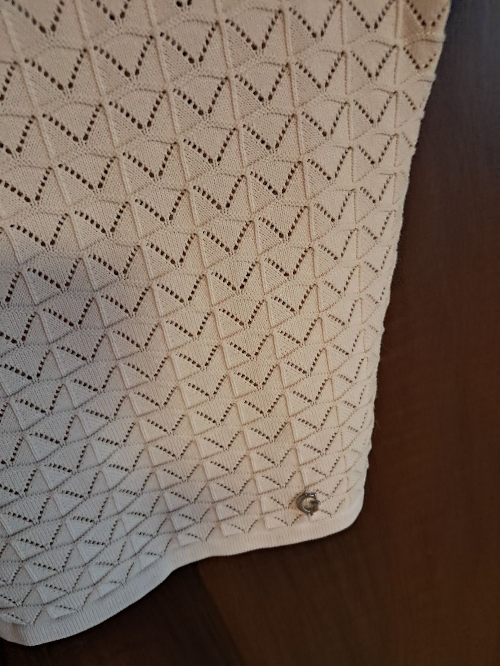 Guess Tops: Guess Top S – Gebraucht aus Kefikon TG von theratpack20 6