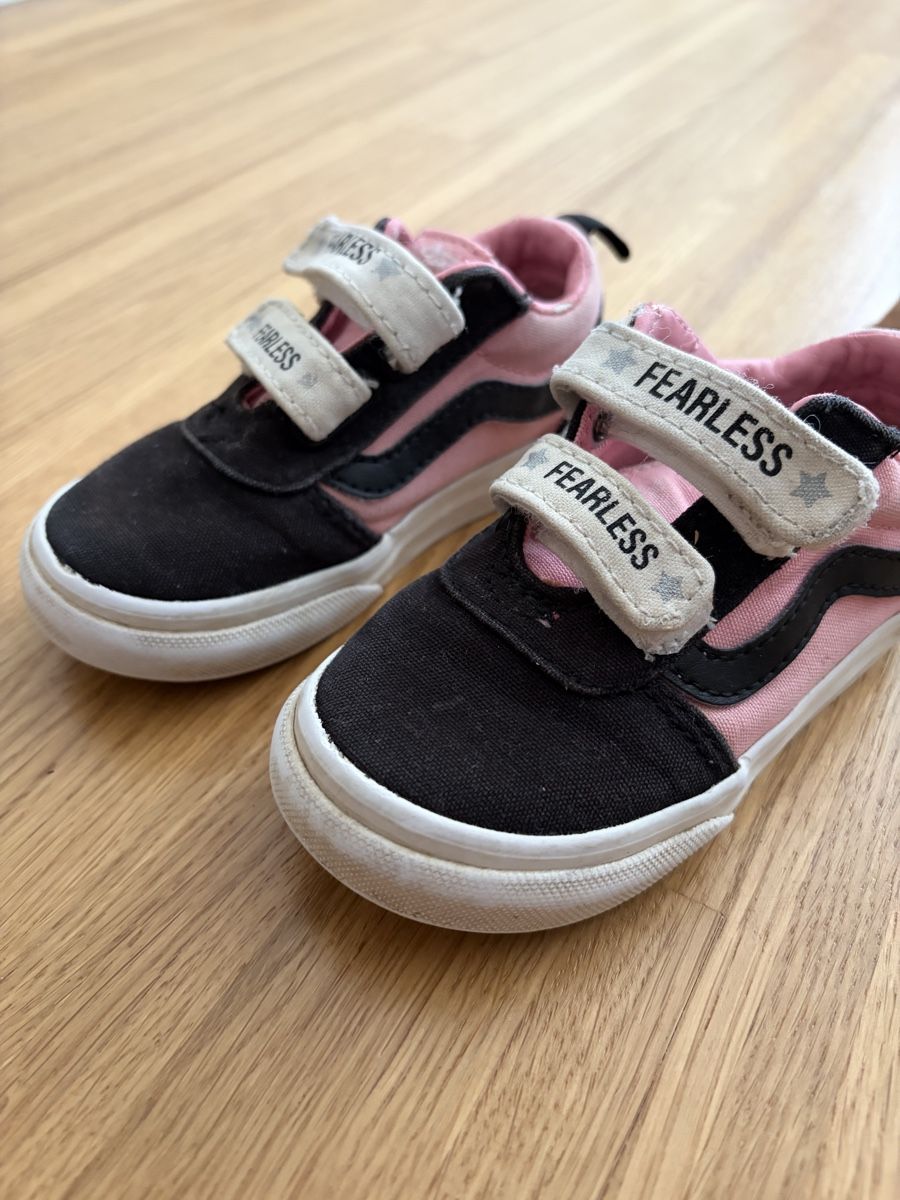 Vans Chaussures garçon: Vans & camper Grösse 23 – D'occasion à Küsnacht ZH par Nicole6543 1