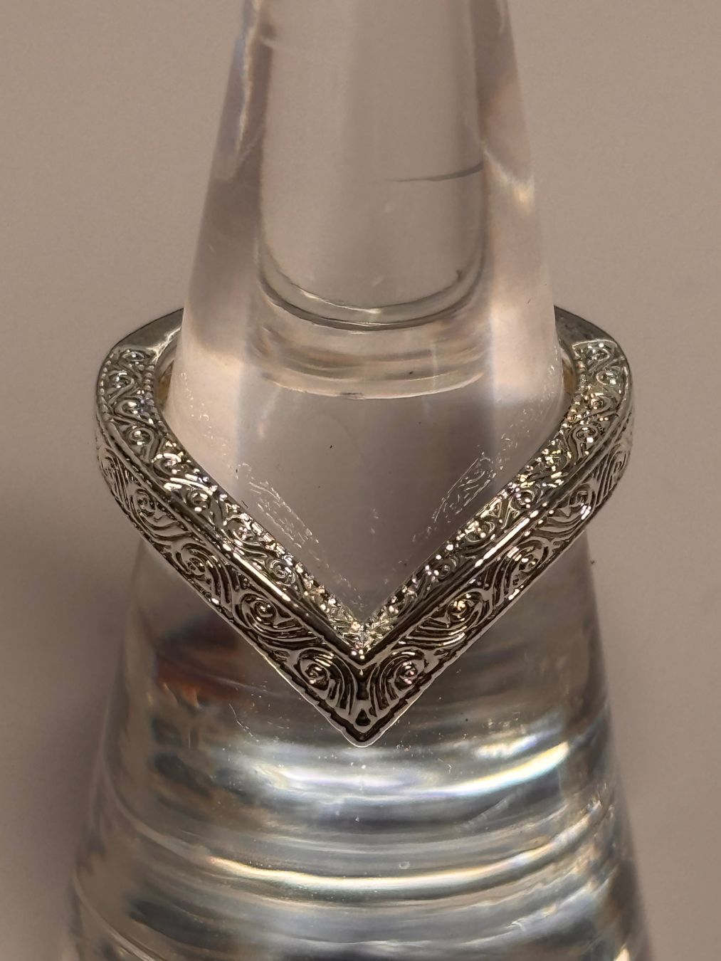 Anelli: Bague chevron, motif gravé. Élégance assurée! – Nuovo (secondo la descrizione) da Lausanne venduto da mel2dreams 1