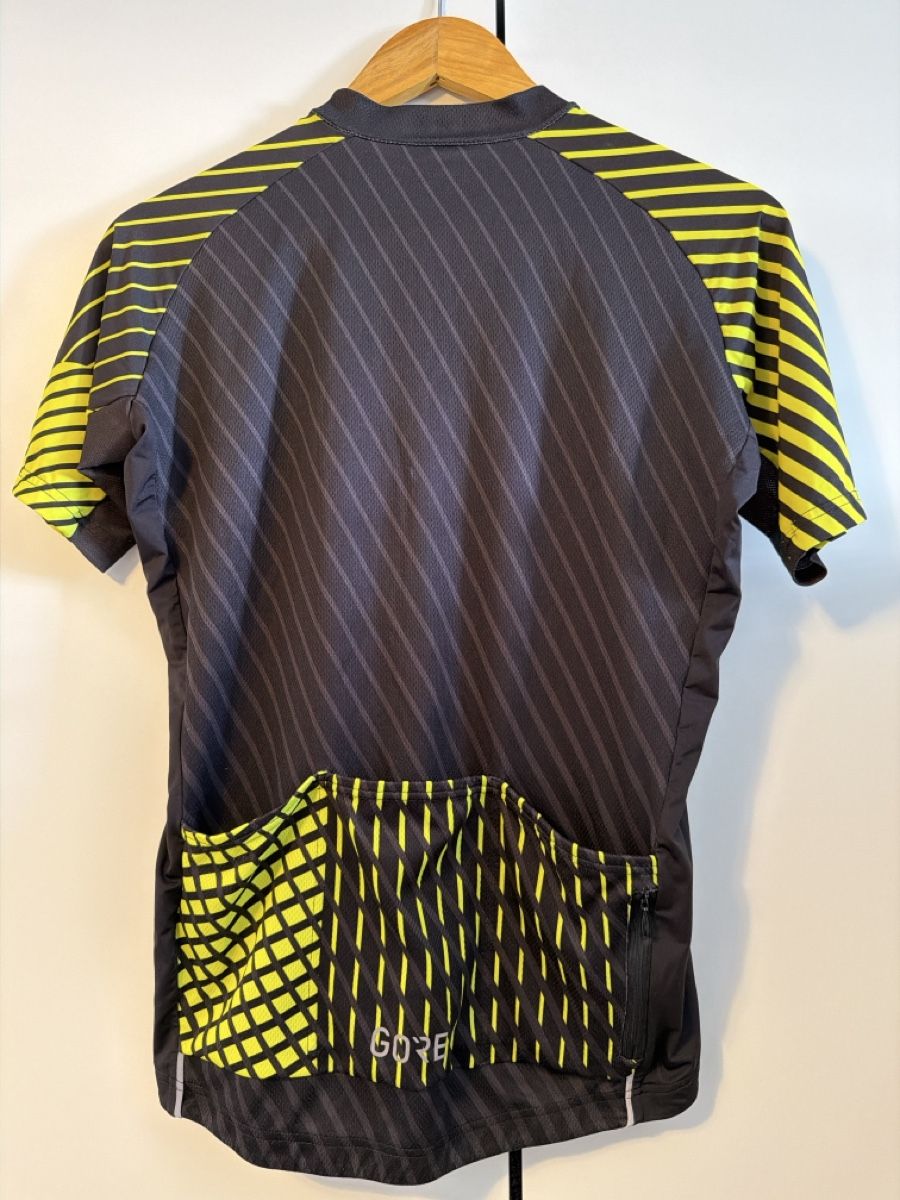Giro Canottiere & Pantaloni: Gore Radtrikot kurzarm Grösse M – Usato da Zürich venduto da osw_82xn 1