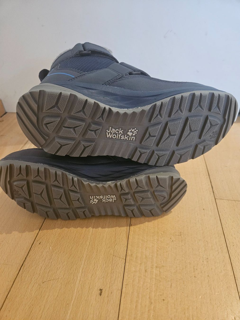 Jack Wolfskin Scarpe per ragazzi: Jack Wolfskin Winterstiefel, Gr. 35 – Nuovo (secondo la descrizione) da Chur venduto da nataliiaw 4