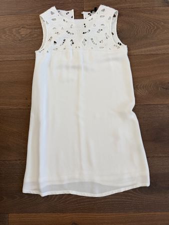 Herziges Kleidli von Massimo Dutti Gr. 36