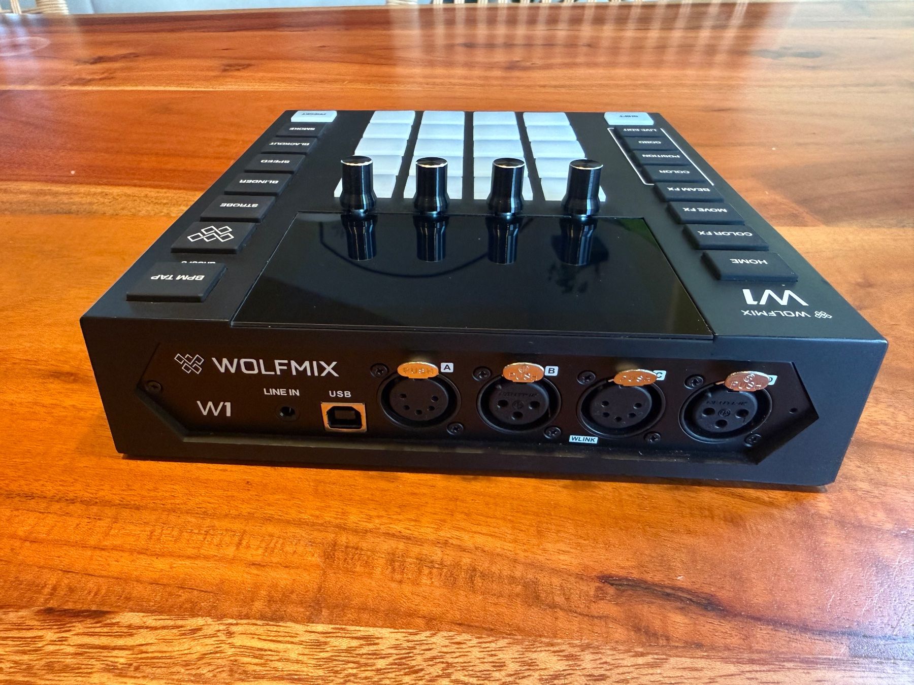 Beleuchtung & Lichteffekte: Wolfmix W1 DMX Lichtcontroller – Gebraucht aus Rütschelen von S_ii_m_u 2