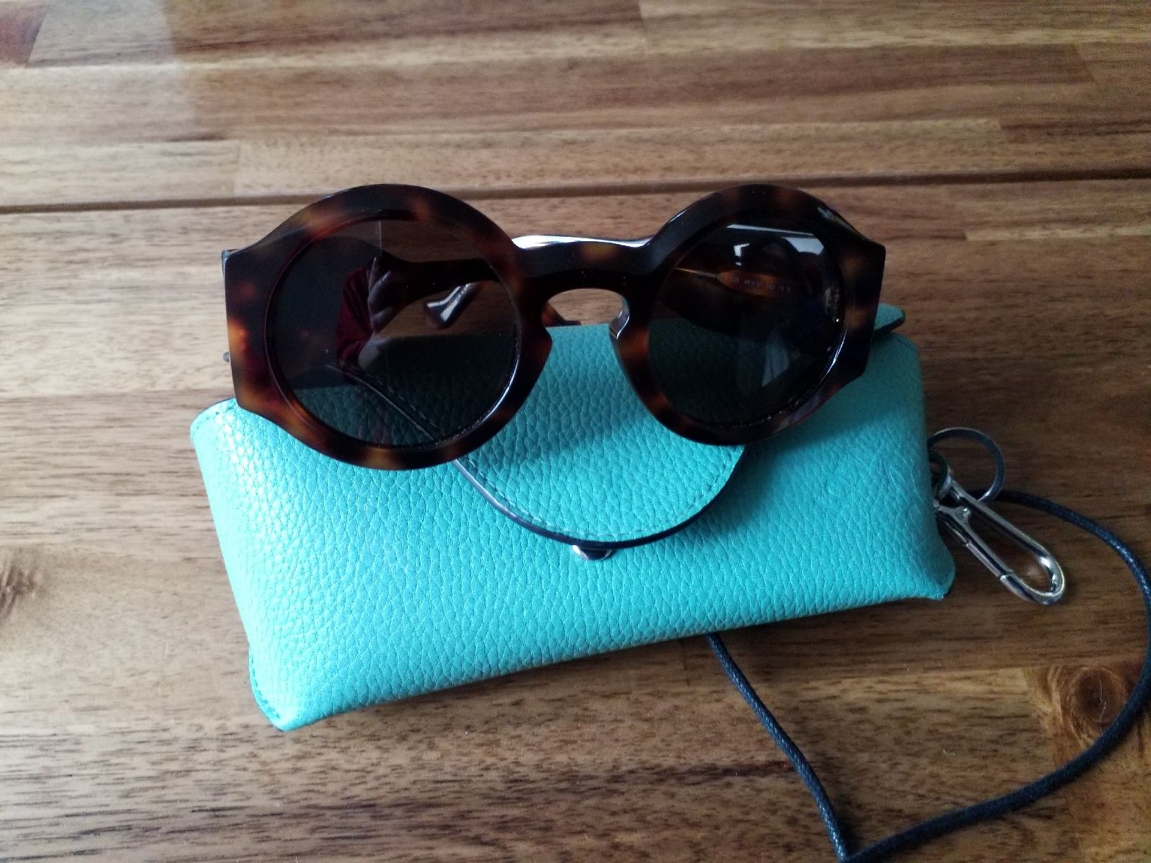 Loewe Occhiali & Lenti: LOEWE sunglasses – Usato da Luzern venduto da _Lobster_