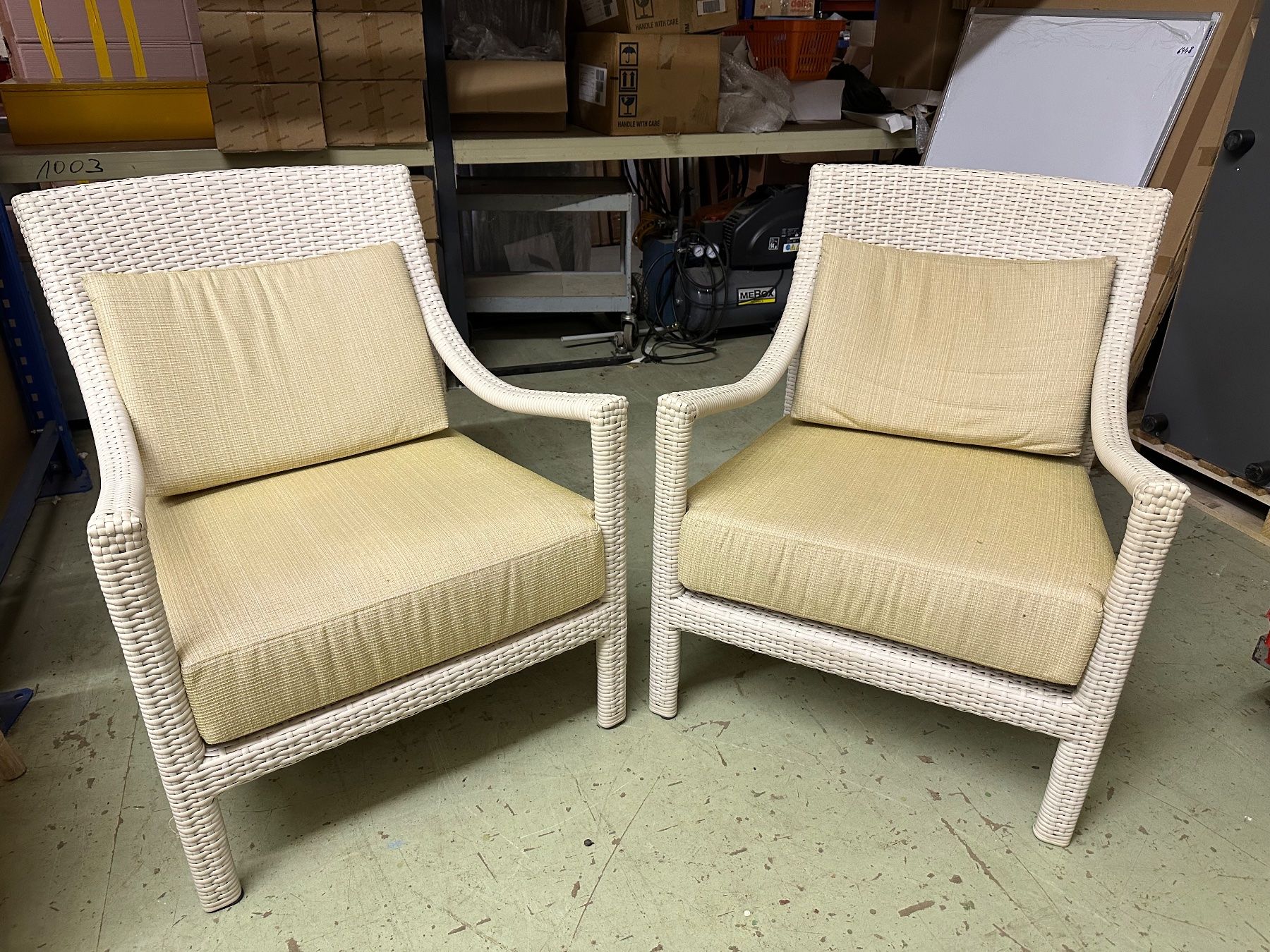 Sessel: 2 Stk. edle Rattanstühle in creme – Gebraucht aus Necker von liq24